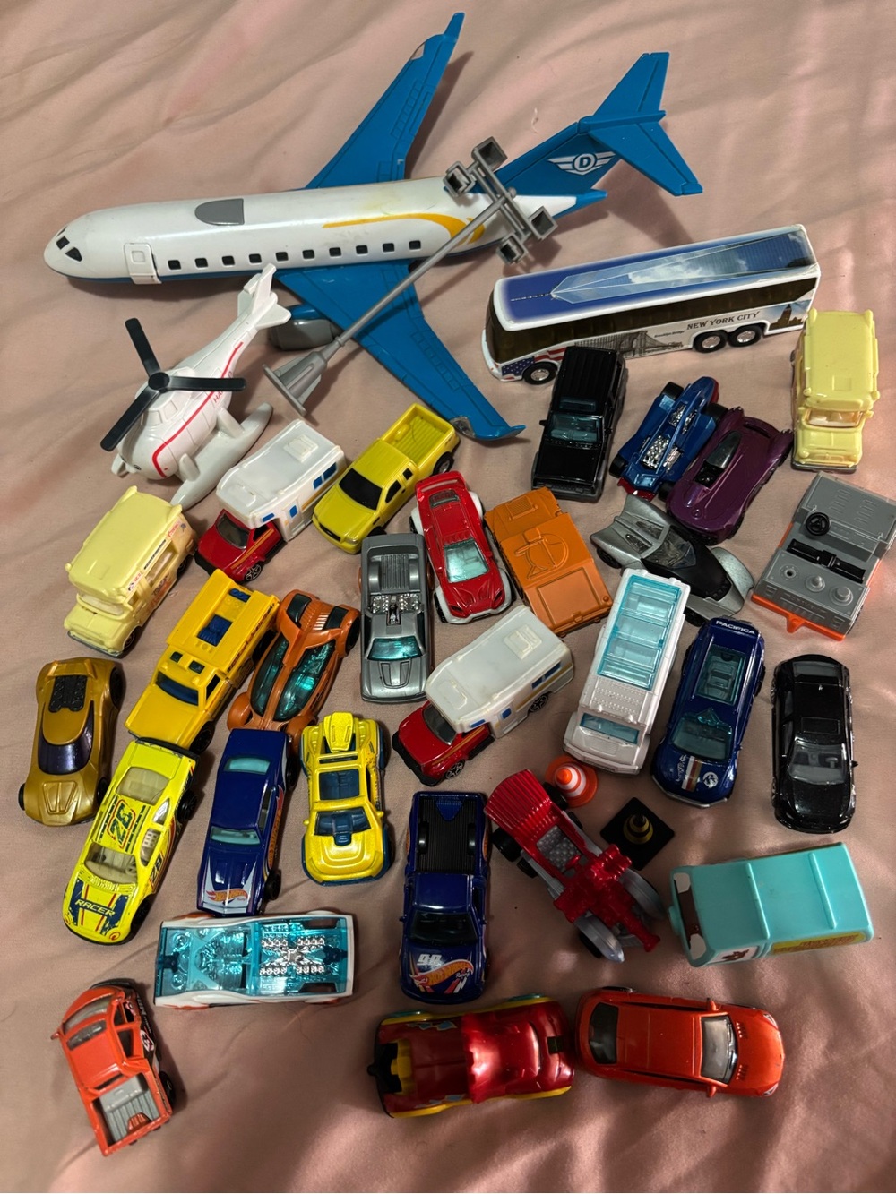 Toy Airplane with Assorted Kids Vehicle Playset
